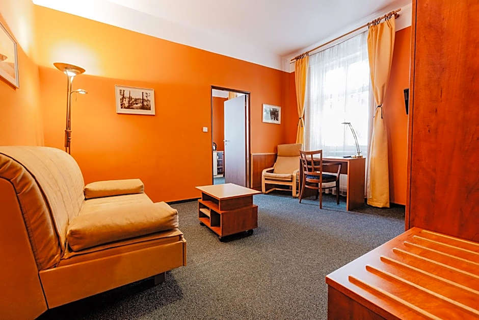 Hotel U Valdické brány