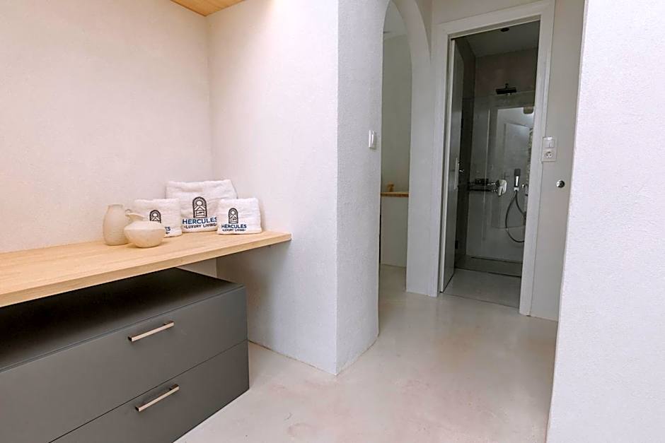 HERCULES LUXURY LIVING