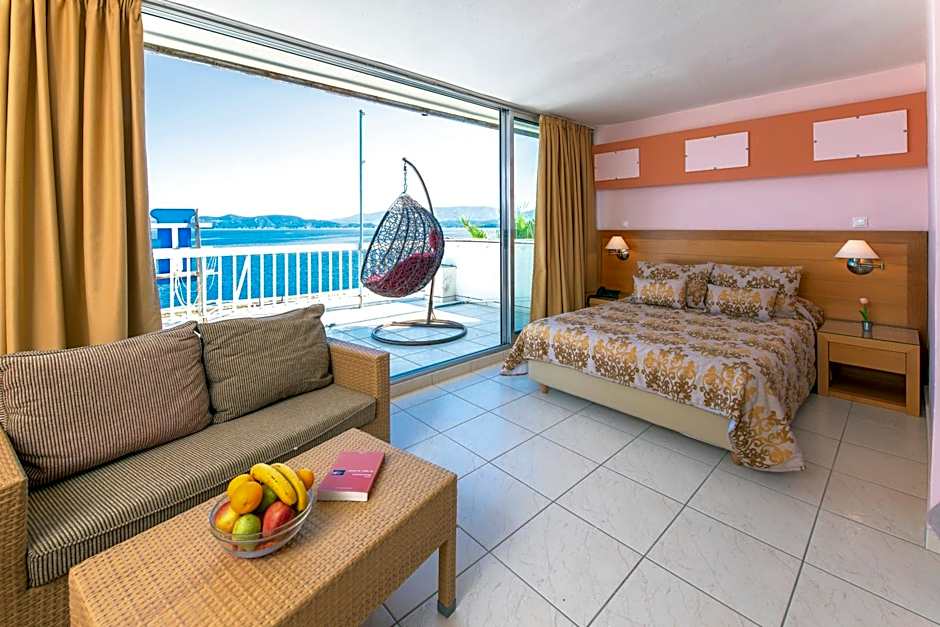 Avra Hotel