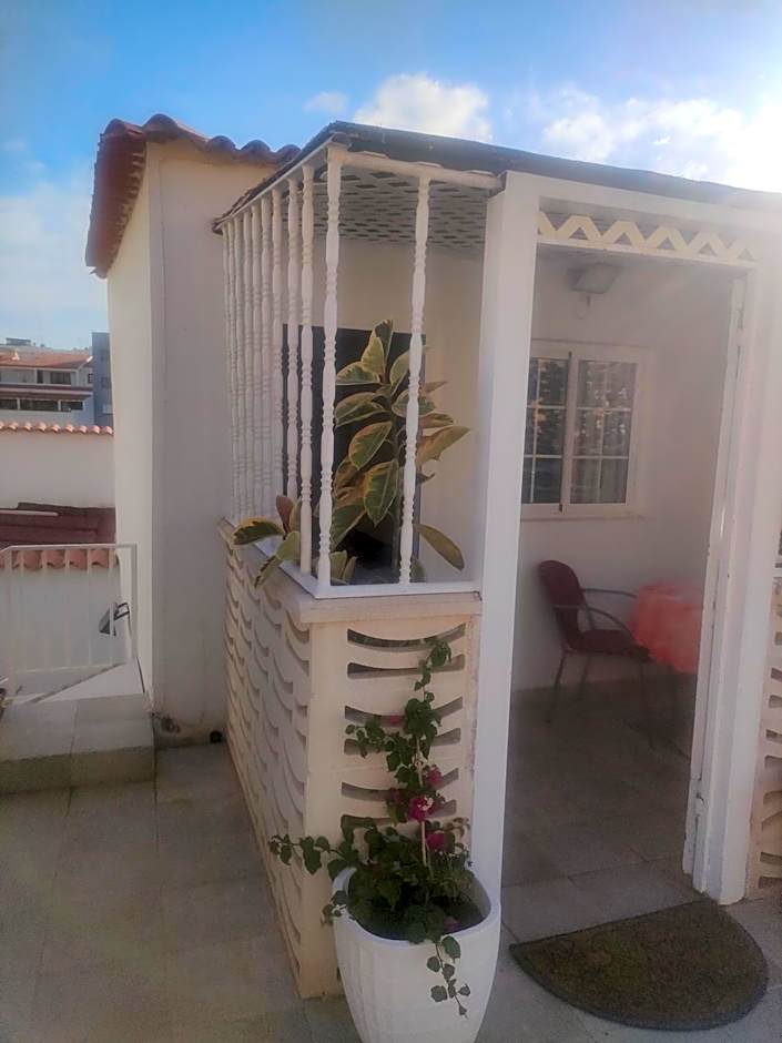 Alba 2 apartamento y Alba 3 habitación con baño