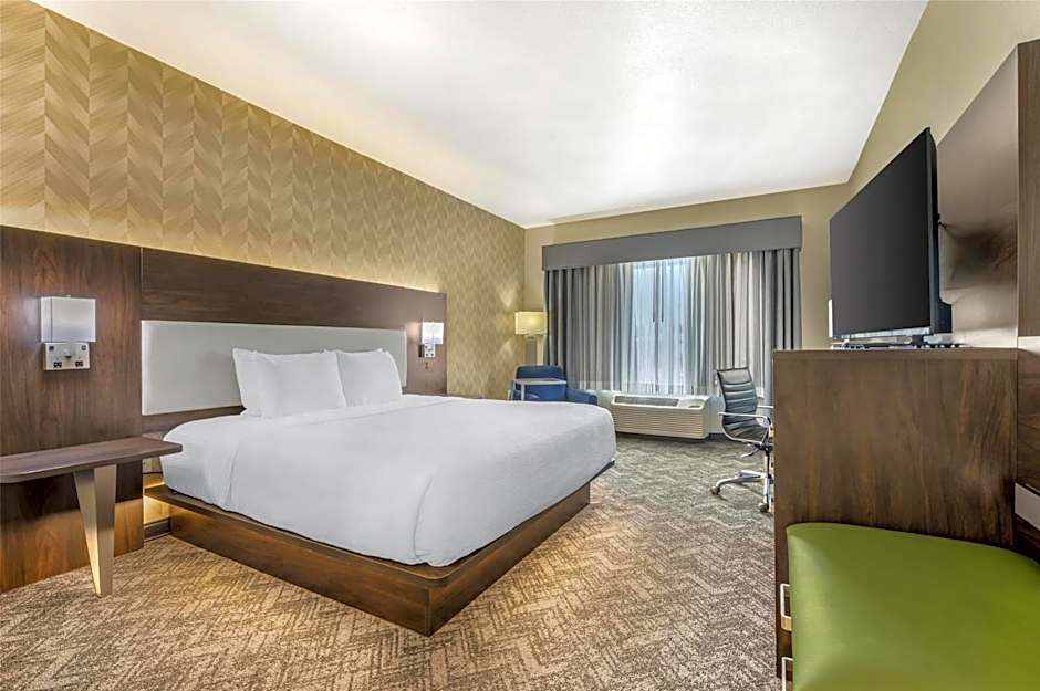 Best Western Plus Parkside Inn & Suites