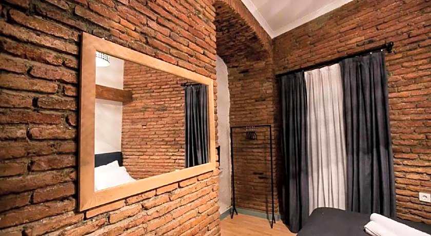 Ethnograph Old Tbilisi Hotel