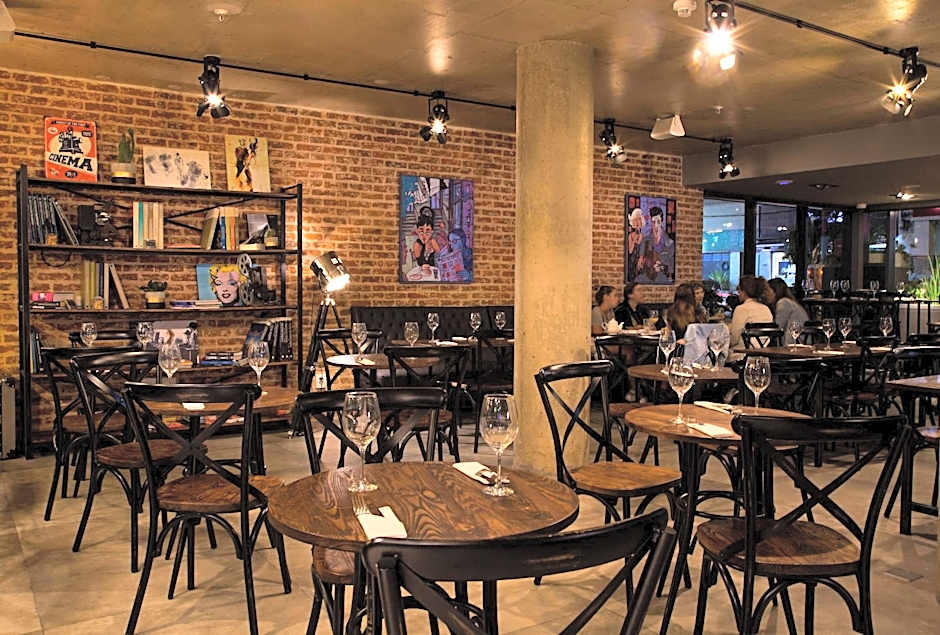 ibis styles Montevideo Biarritz