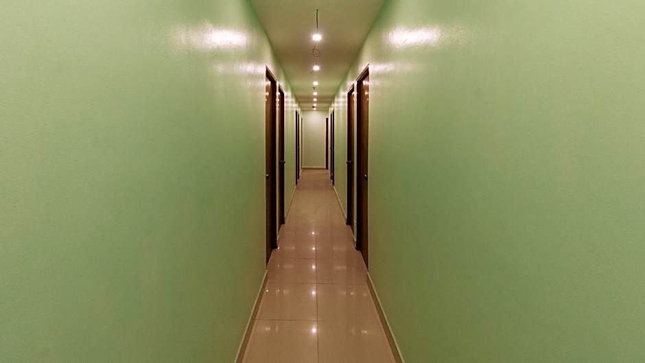 RedDoorz near EDSA Camp Crame