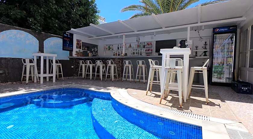 Anny Studios Perissa Beach