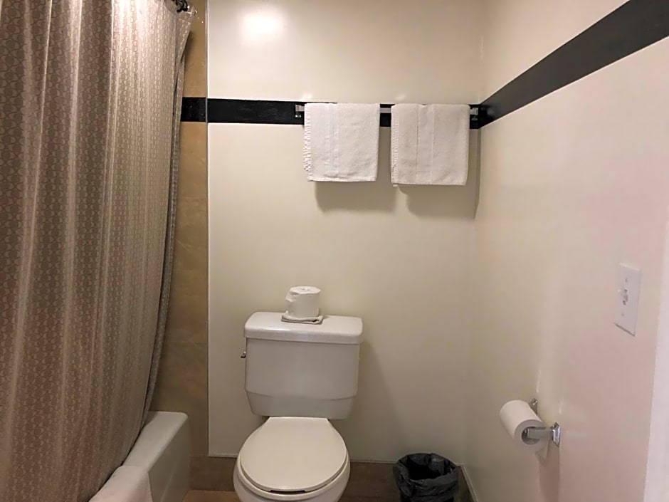 Starlight Inn, Valley Blvd - Downtown LA