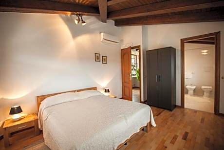 King Room with Garden View