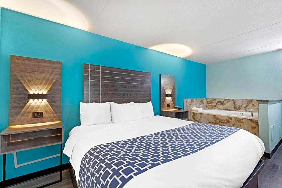 Clarion Inn Des Moines Airport