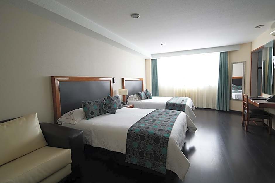 Hotel Abastos Plaza