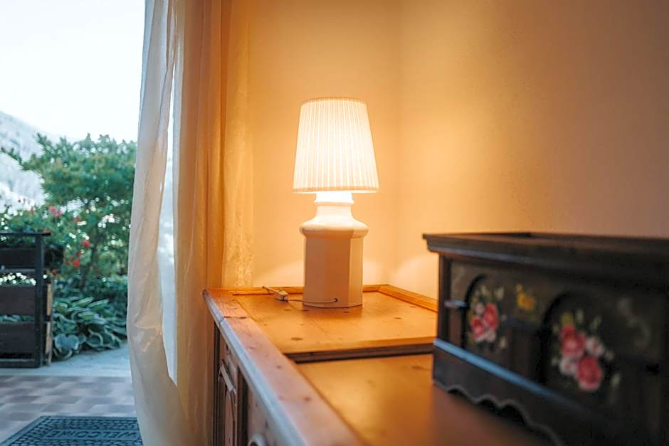 Residence Obermoarhof - Family Apartments with Pool & Playground