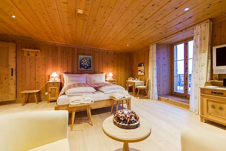 Relais & Châteaux IN LAIN Hotel Cadonau