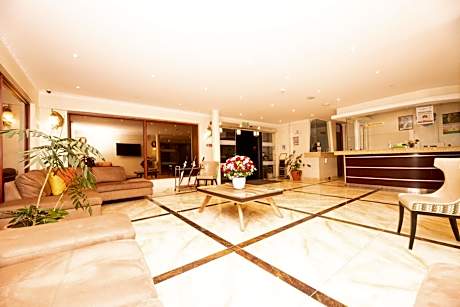 West Lerruat Hotel