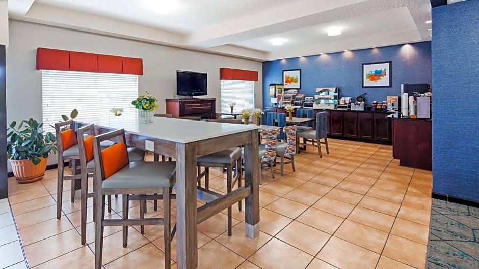 Best Western Hiram Inn and Suites