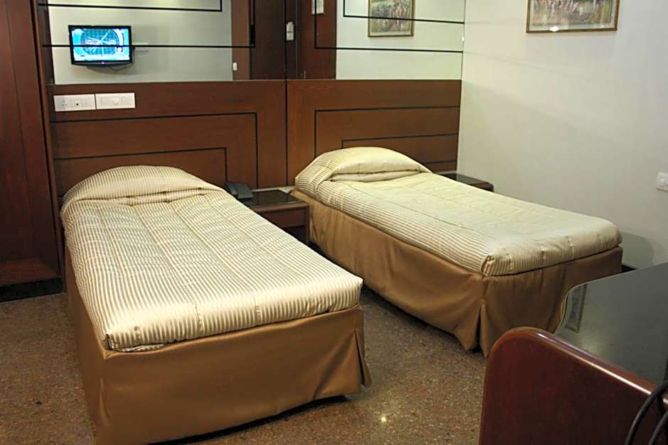 Hotel Karl Residency