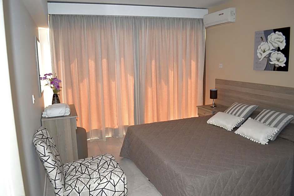 Marianna Hotel Apartments