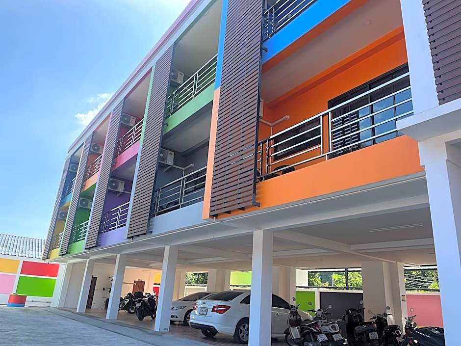 J & Ariya Hotel Near Samui Airport and Koh Phangan Pier