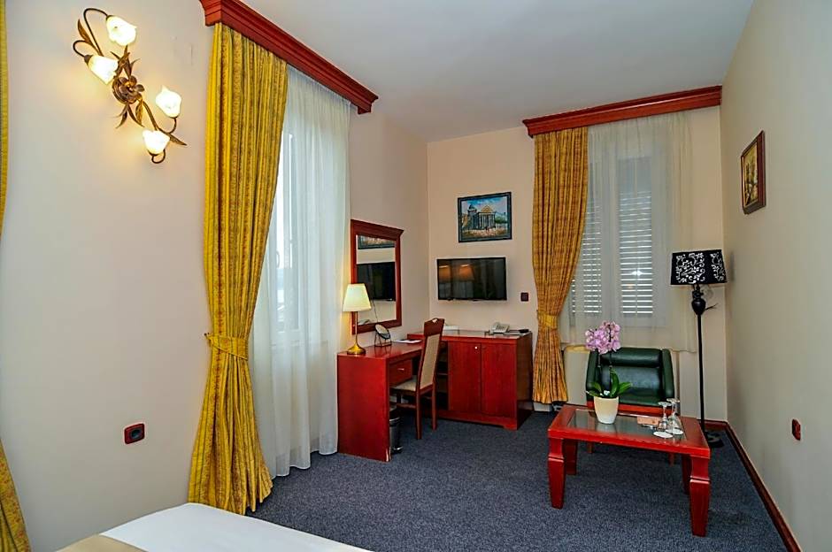 Hotel Montenegrino