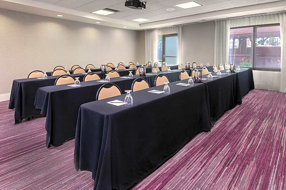 Courtyard by Marriott Sioux Falls