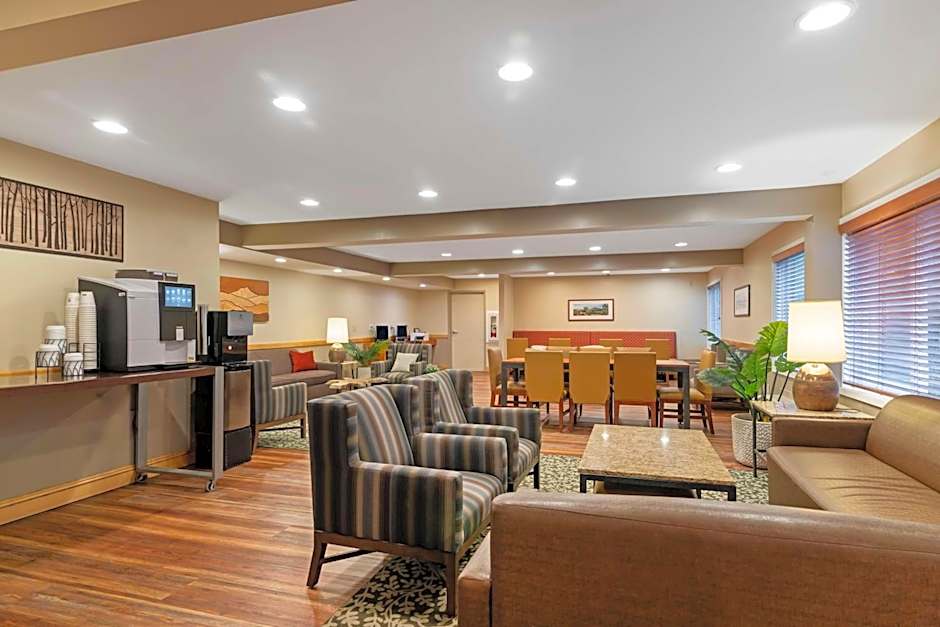 Best Western Plus Windjammer Inn & Conference Center