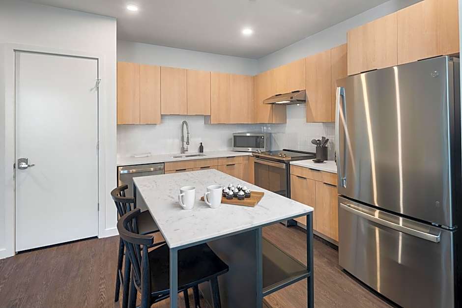 Luxury Apartments by Hyatus at The Asher