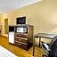Econo Lodge Inn & Suites Triadelphia - Wheeling