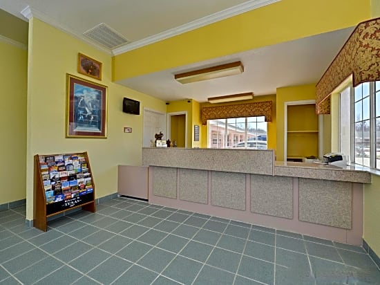 Gun Barrel Executive Inn