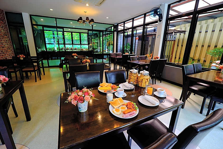 Aranta Airport Hotel