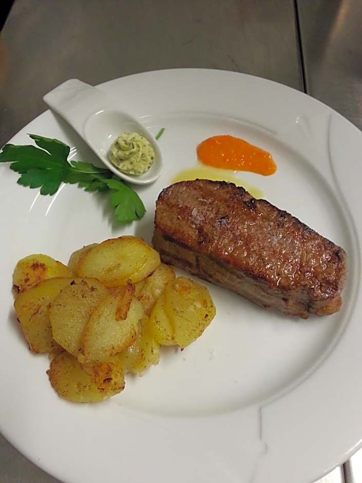 Hotel Restaurant Zunftstube – Saarburg, WI