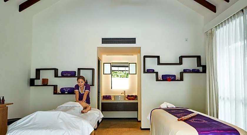 ROBINSON NOONU - All Inclusive                                                            