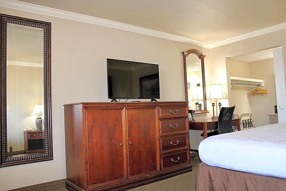 Baymont by Wyndham McAlester Hwy 69