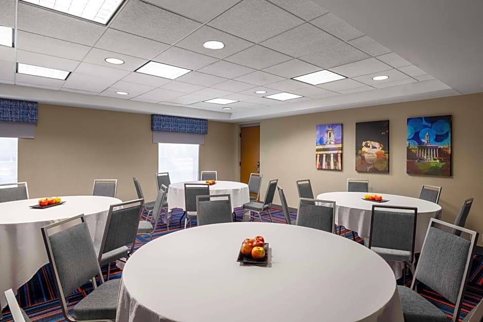 Hampton Inn By Hilton & Suites Williamsburg Square