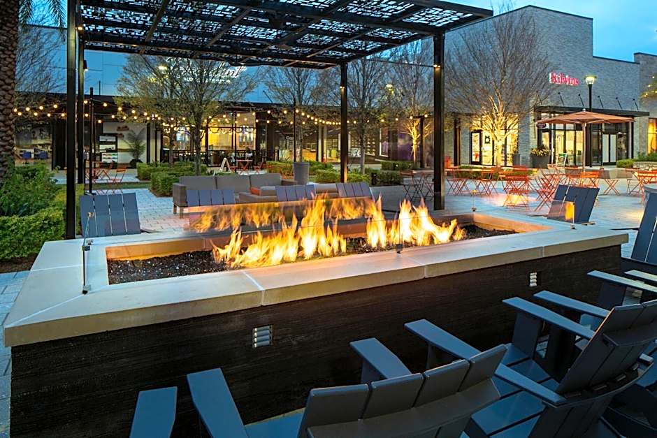 Hotel Indigo Gainesville-Celebration Pointe By IHG