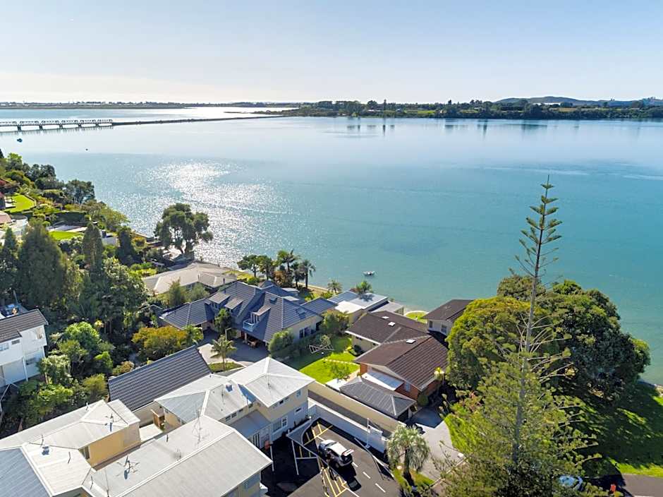 Harbour View Motel and Waterfront Apartments