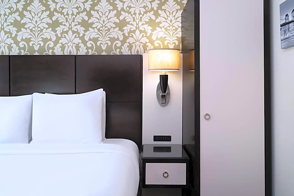 Best Western Premier Herald Square