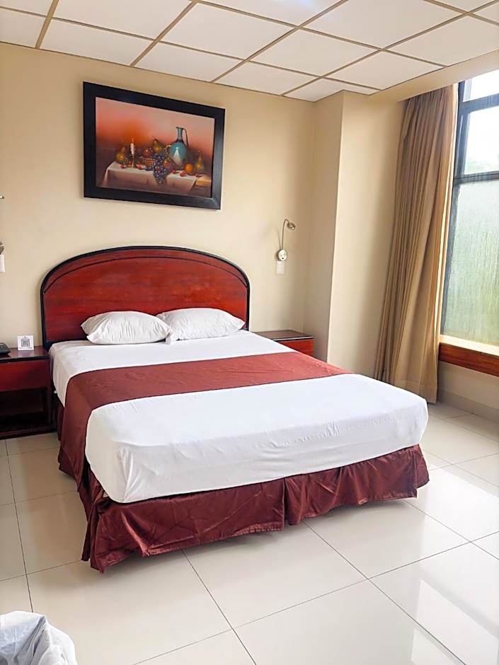 Photo 1 of 4 of Executive Single Room