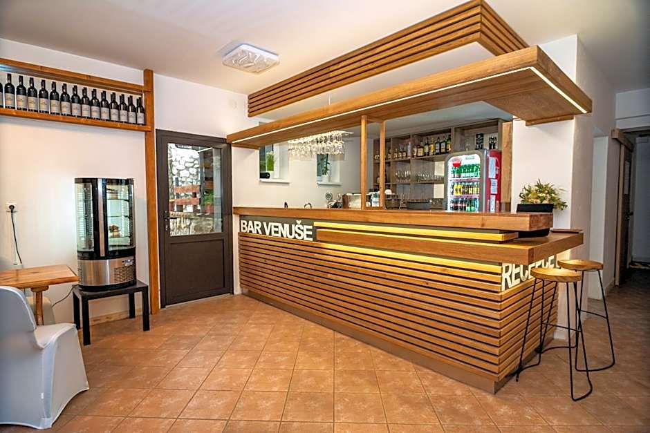 Mikulov - Inn - hotel s vinným sklepem Venuše