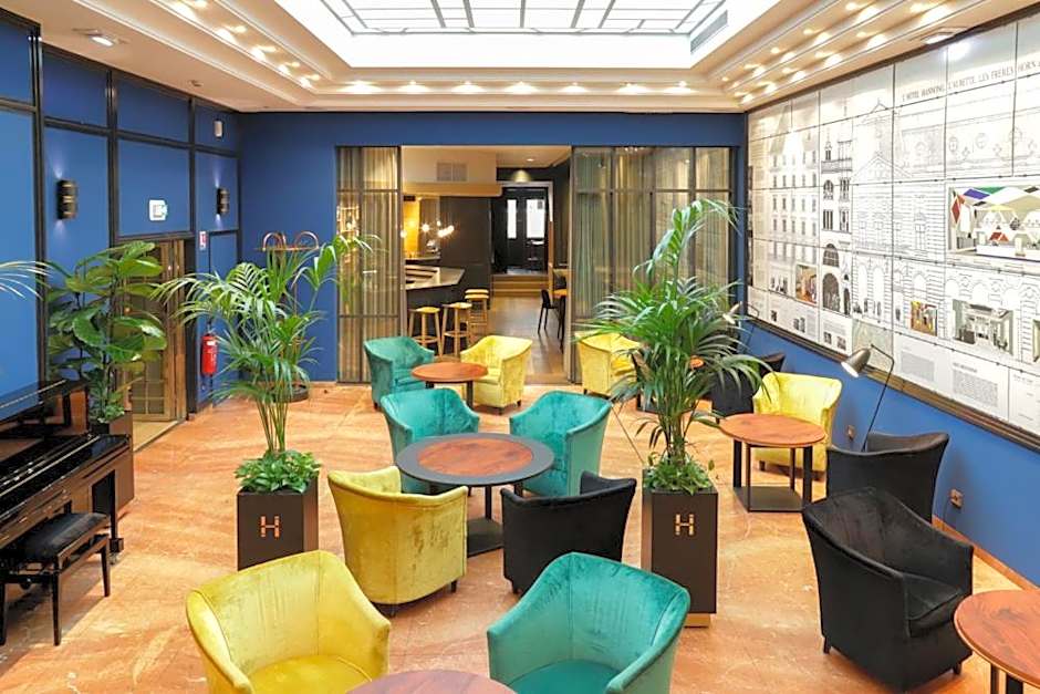 HANNONG Hotel & Wine Bar