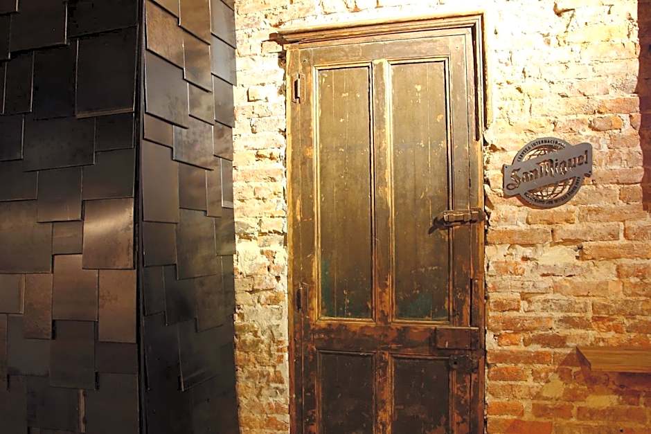 Poshtel Bilbao - Premium Hostel