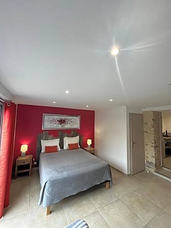 Quadruple Room with Private Bathroom