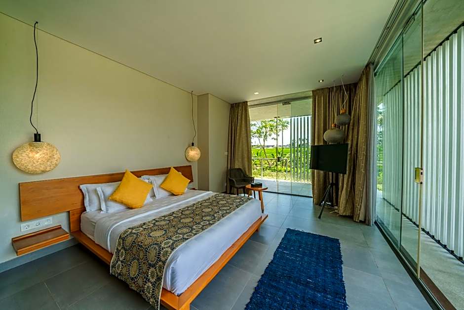 La Maison d'Ulysse - Luxury 4BR Villa Surrounded by Rice Paddies