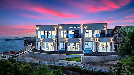 Pohang Seoin Pool Villa