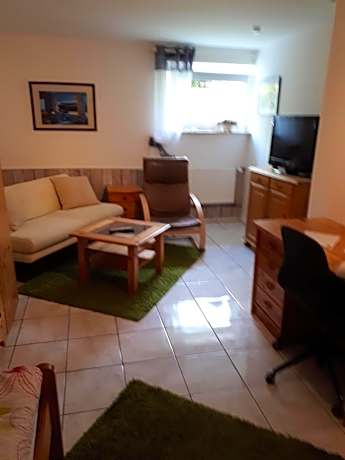 Single Room with Shared Bathroom