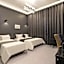 Hotel Hermes at Yongin Everland Station