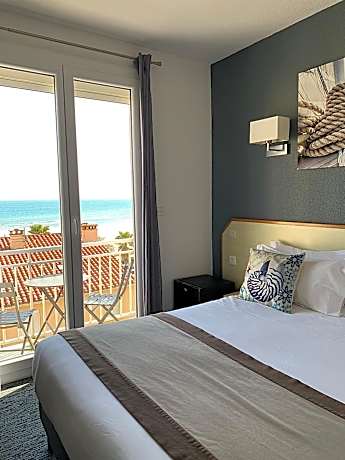 Double Room with Balcony and Sea View