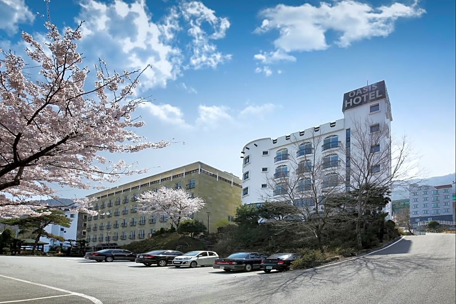 OASIS Hotel