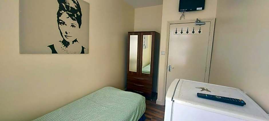 Mapesbury Hostel London