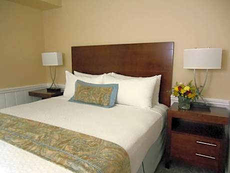King Room with Fireplace