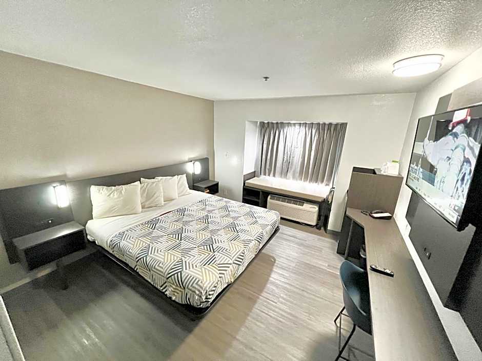 Motel 6-Simpsonville, SC - Greenville