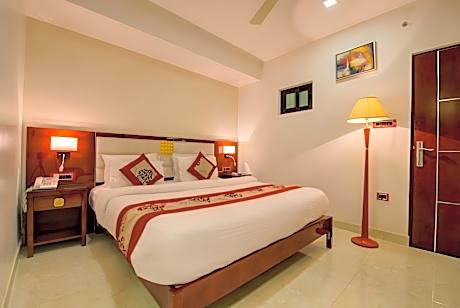 Standard Deluxe Room without Window