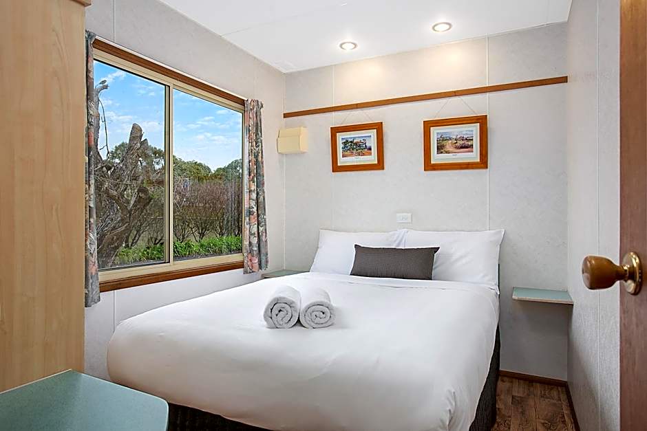 Lake Hamilton Motor Village and Caravan Park